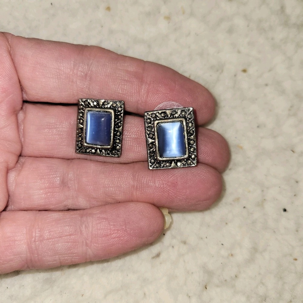 Vintage‎ Silver Tone Blue Cat's Eye Square Stud Earrings Textured Frame